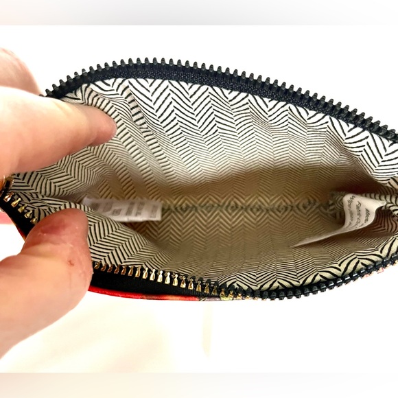 XOXO WRISTLET — multicolor pilled leather. Holds iPhone 13 (see last pic size) - Picture 3 of 5